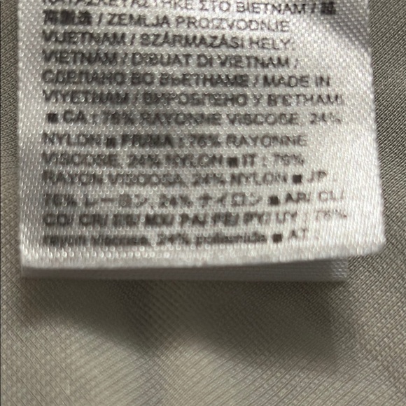 GAP Shimmering Cream faux velvet Tank Top, size small - Picture 4 of 6